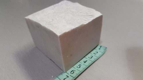 Dlažební mramorová kostka 6″ řezaná bílá