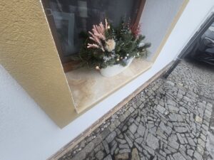 Zakázková výroba parapetů z&nbsp;leštěného onyxu - 1